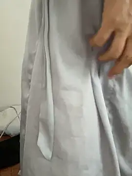 חדר צ'אט בשידור חי של xiiuuff18