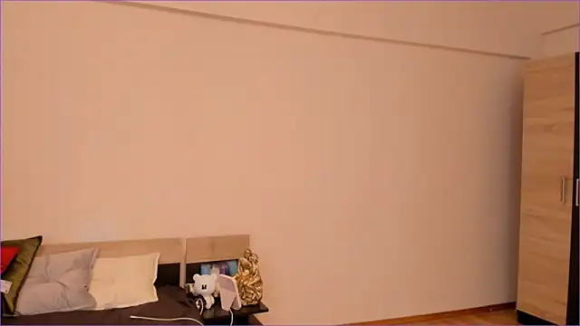 wavelover Adlı Modelin Canlı Sohbet Odası
