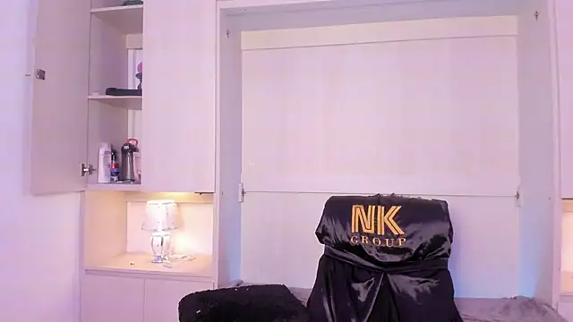 Stefannyevans_ Adlı Modelin Canlı Sohbet Odası