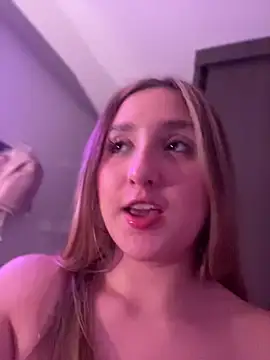 MoraInFire Cameră chat live