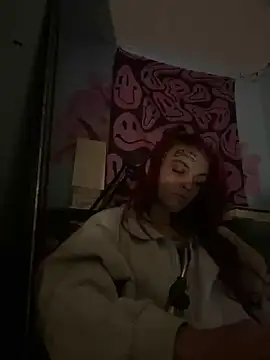 Chat soba uživo modela IttyBittyStonie
