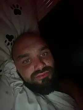 Seks show uživo modela PatMat3693 na kameri