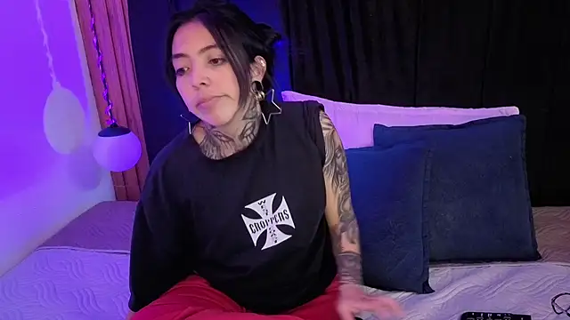 LiaMonroee_ Cameră chat live