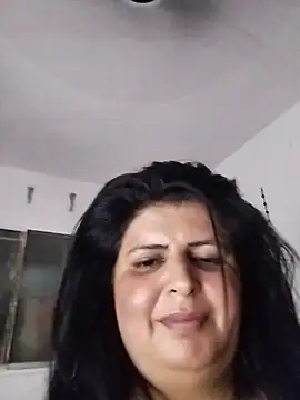 Sala de chat ao vivo de Jann_Riya333