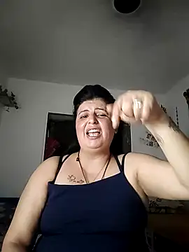 Jann_Riya333 Adlı Modelin Canlı Sohbet Odası