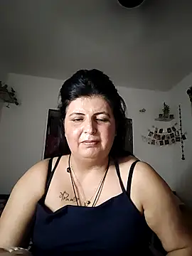 Jann_Riya333 Adlı Modelin Canlı Sohbet Odası