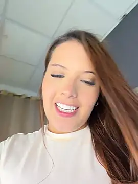 AngelBlushXXX লাইভ চ্যাট রুম