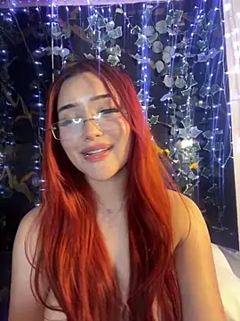 Ashly_cutee – Naživo chatovacia miestnosť