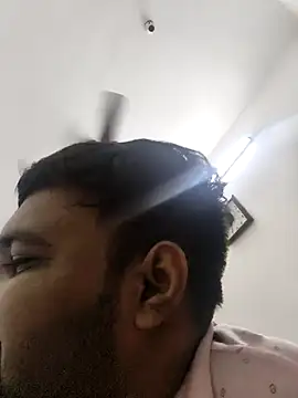 vinay_smalldickのライブチャットルーム