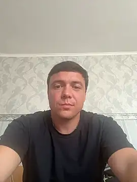 Sergii1686 Adlı Modelin Canlı Sohbet Odası
