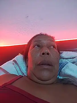 Ruby-Hot-Milf Live Chatrum