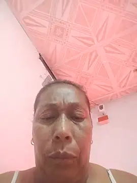 Ruby-Hot-Milf Live chatroom