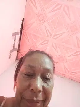 Sala de chat ao vivo de Ruby-Hot-Milf