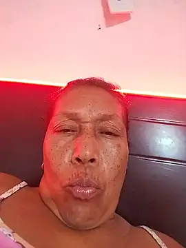 Ruby-Hot-Milf: онлайн-чат