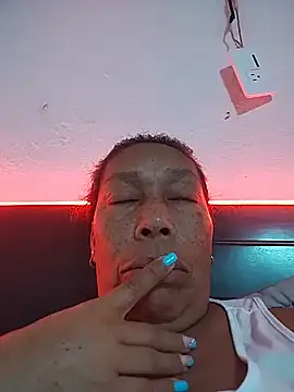 Živá chatovací místnost Ruby-Hot-Milf