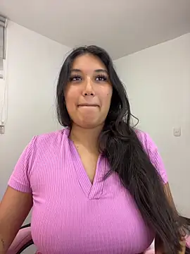 Sala de chat ao vivo de SharaRous