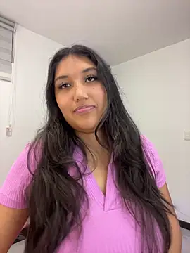 SharaRous' Live Chat Room