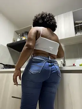 Sala de chat en directo de Rizos_hot_official