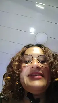 Chat soba uživo modela lindasyt