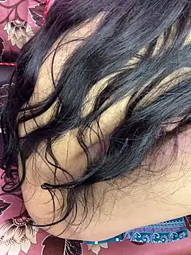 Sexy-Sumaiya's Live Chat Room