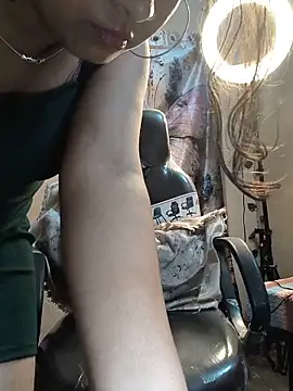 queenbuggi Live chatroom