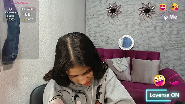 Evagirl69's Live Chat Room