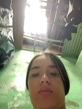 חדר צ'אט בשידור חי של Luciaparker03
