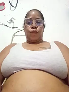 Big_ass_submissive Adlı Modelin Canlı Sohbet Odası