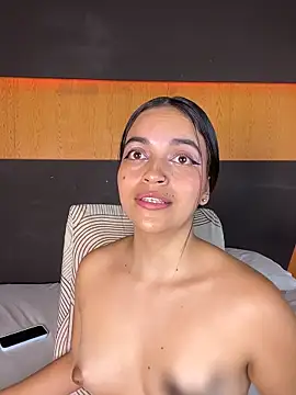 Sala de chat ao vivo de Alexia__cox