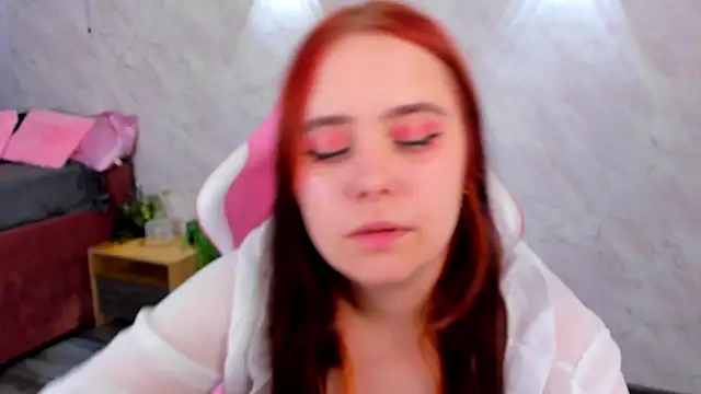 Živá chatovací místnost Alis_Platt