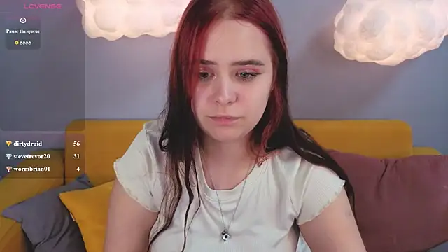 Alis_Platt – Naživo chatovacia miestnosť