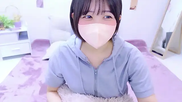 Sala de chat en directo de Hinata_Sun
