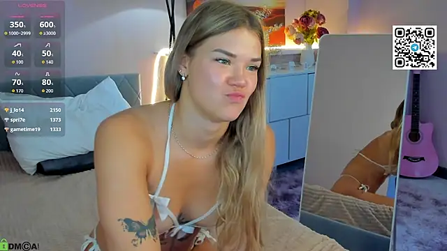 Sala de chat en directo de CherryLexi_