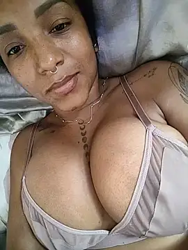 Kandeefooxxx's Live Chat Room