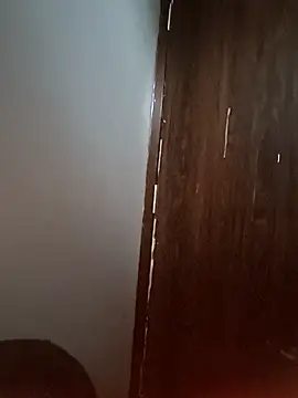 Chat soba uživo modela angel_ridhi