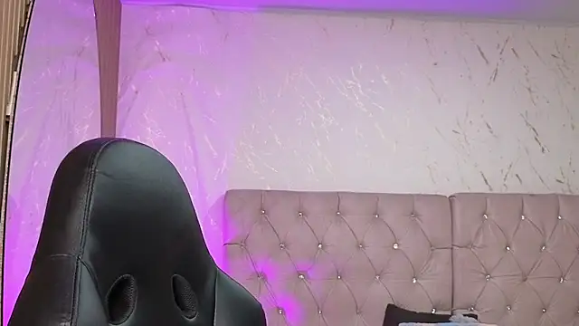 eliza_eup Adlı Modelin Canlı Sohbet Odası