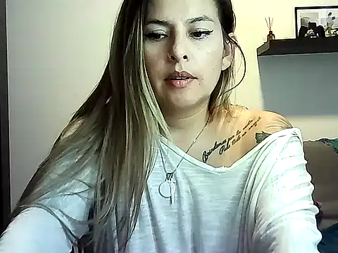 Chat ao vivo de Valery__Rouse_