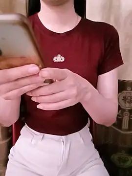 חדר צ'אט בשידור חי של CherryBeii