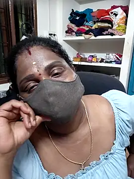 Chat ao vivo de Tamil_Kavitha10