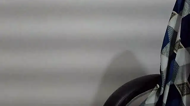 Sala de chat en directo de Riva_arora01