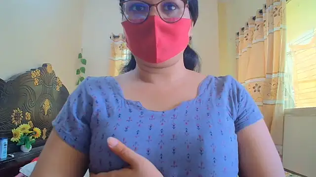 Sala de chat en directo de Elena_cruz5