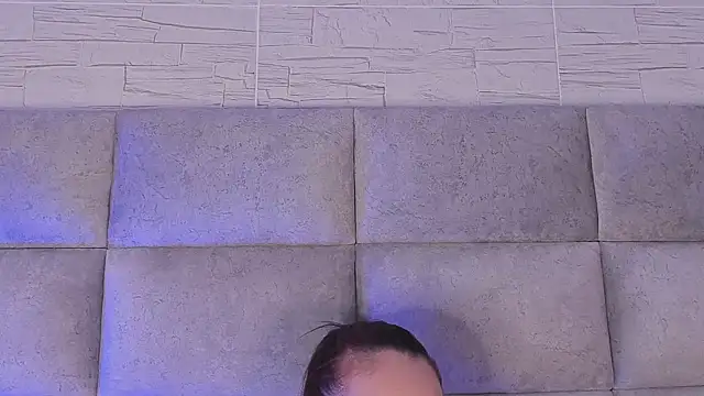 חדר צ'אט בשידור חי של lea_walkerr