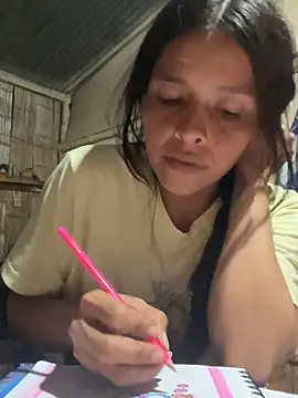 SaraBust's Live Chat Room