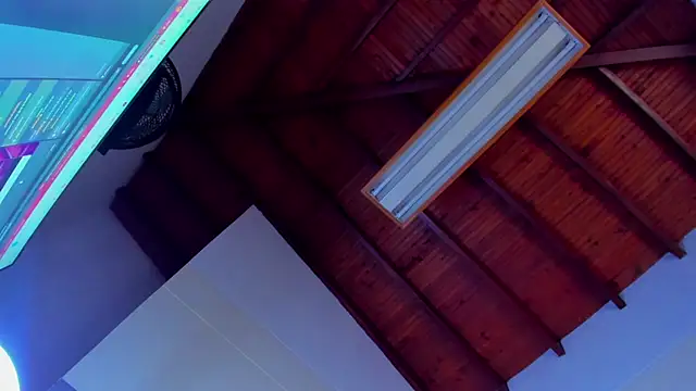 Chat soba uživo modela honny_23
