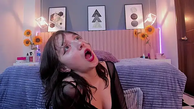 Nina_Ford Cameră chat live