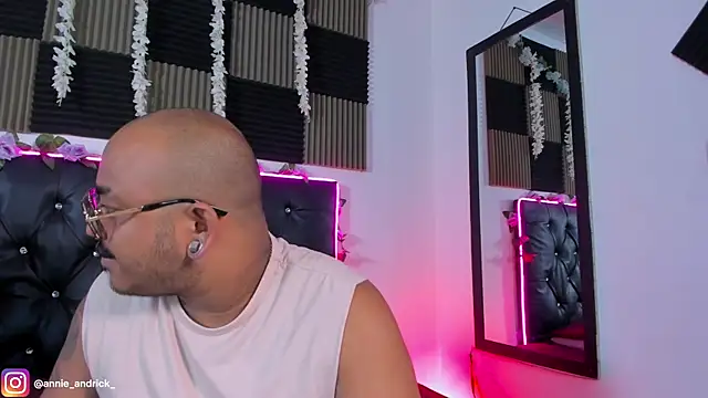 _Annie_Andrick_ – Naživo chatovacia miestnosť