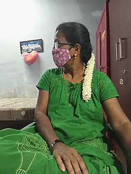 Chat ao vivo de umashreetamil