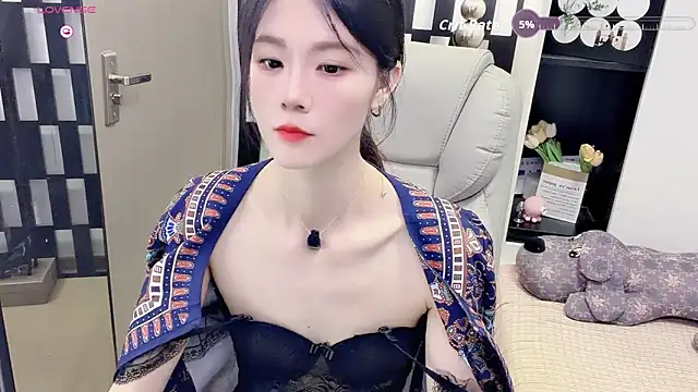 Yueyue-MM Adlı Modelin Canlı Sohbet Odası