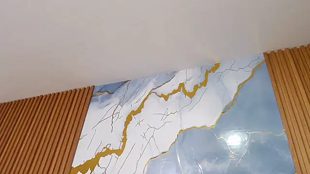 Zulema_R1 Adlı Modelin Canlı Sohbet Odası
