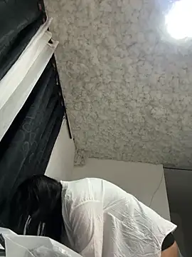 Živá chatovací místnost salo-rousee